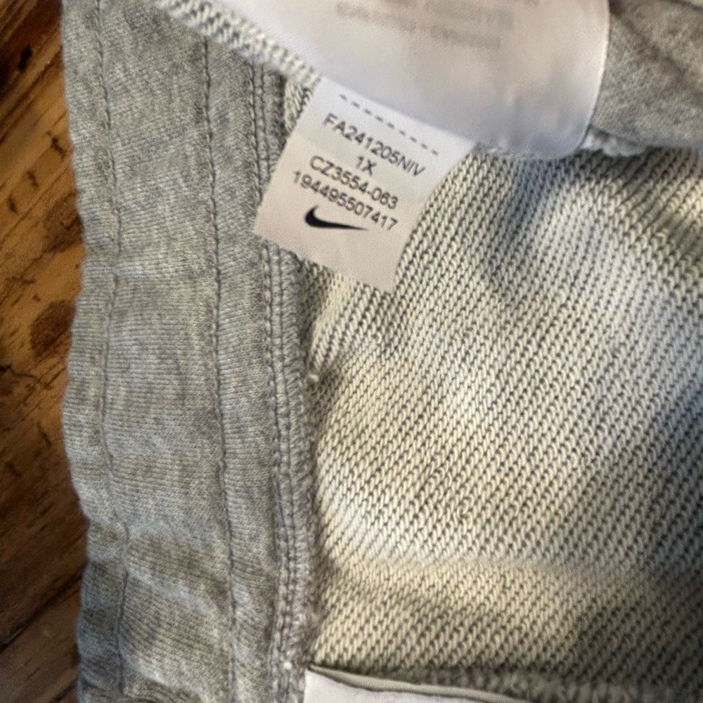 Nike Heather Gray Lounge Shorts - Picture 5 of 6